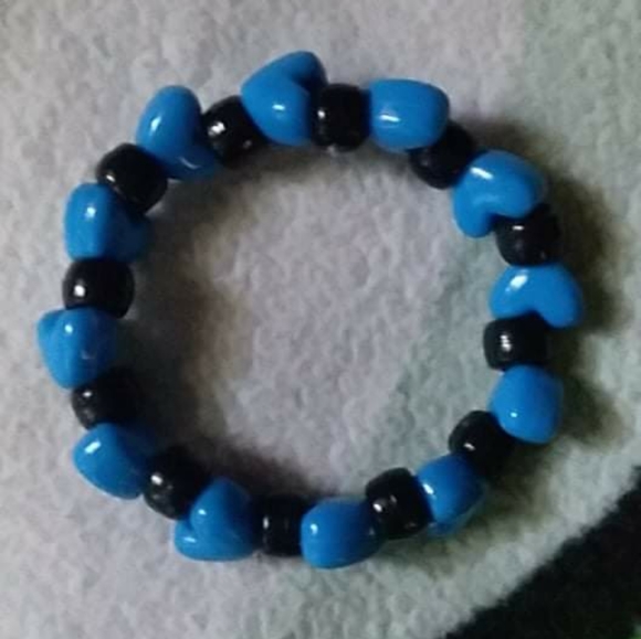 blue heart black kandi bracelet - Picture 3 of 3